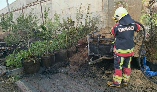 Bozyazı ilçesinde fide işletmesinde çıkan yangın söndürüldü