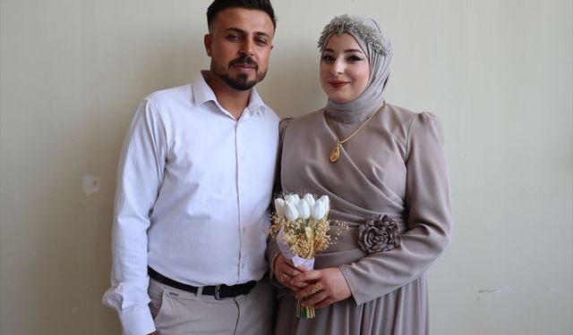 Hatay'da TDV'nin 'İki İnsan Bir Hayat Projesi' kapsamında genç çift dünyaevine girdi