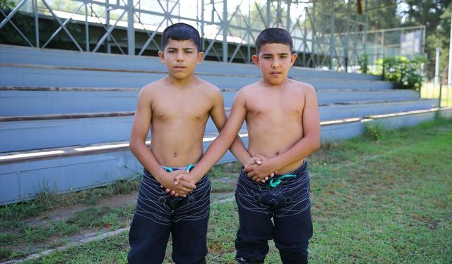 İkiz milli güreşçilerin hedefi aile geleneğini olimpiyat madalyasıyla taçlandırmak