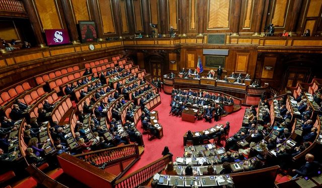 İtalya'da Meloni hükümetinin hazırladığı seçim yasası reformu parlamentodan ilk onayı aldı