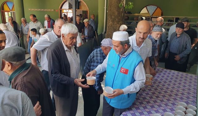 Kadirli ilçesinde aşure etkinliği düzenlendi