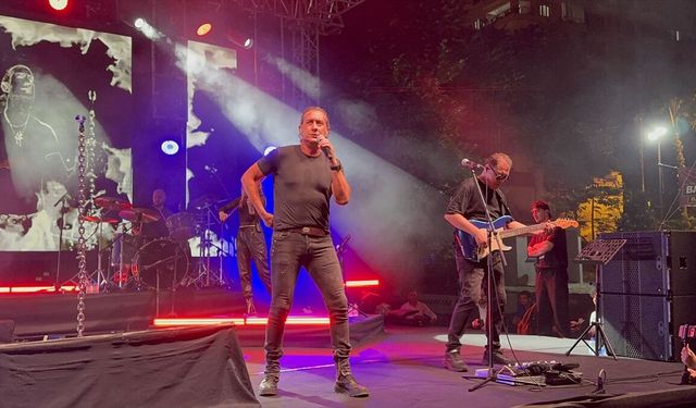 Kıraç Osmaniye'de konser verdi