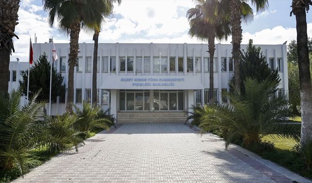 KKTC Dışişleri, AB'nin Kıbrıs Özel Temsilcisi Fitto'yu muhatap almayacağını duyurdu