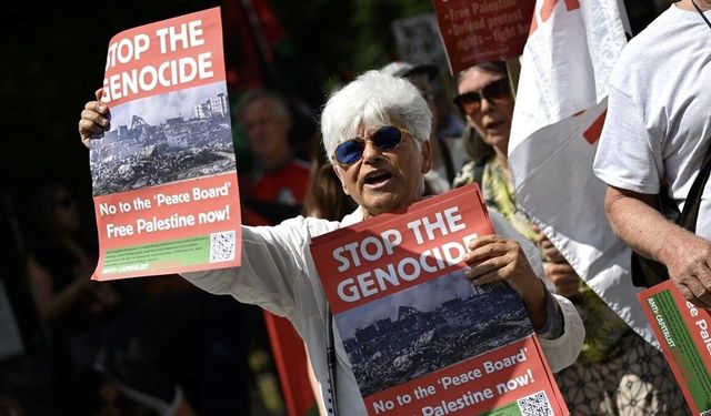 Londra'da düzenlenen Filistin'e destek yürüyüşünde 'İsrail'e yaptırım uygulanması' talep edildi