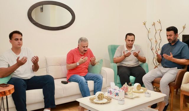 Mersin İl Emniyet Müdürü Fahri Aktaş'tan şehit polis memurunun ailesine ziyaret