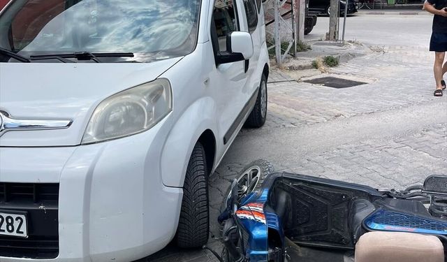 Osmaniye'de hafif ticari araçla çarpışan motosikletin sürücüsü yaralandı