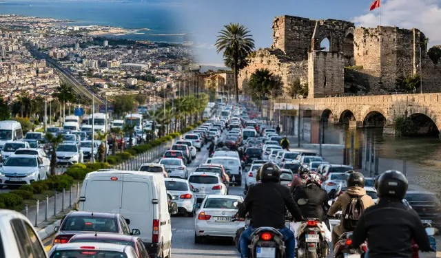 Hatay'da Trafiğin Nedeni Belli Oldu! Araç Sayısı Rekora Koşuyor