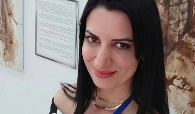 Esra Sönmez ART