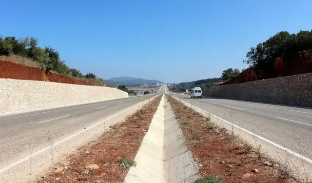 Hatay'da Yayladağı–Antakya Yolunu Kullanacaklar Dikkat: Uyarı Geldi!