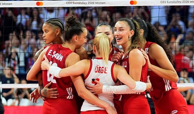 A Milli Kadın Voleybol Takımı 2026 Avrupa Şampiyonası'nda 4'te 4 yaptı