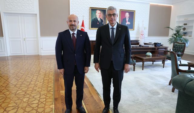 Adana İl Sağlık Müdürü Halil Nacar'ın görev süresi uzatıldı