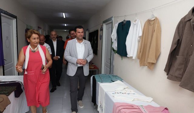 Akdeniz Kaymakamı ve Belediye Başkan Vekili Murat Beşikci kursiyerlerle buluştu