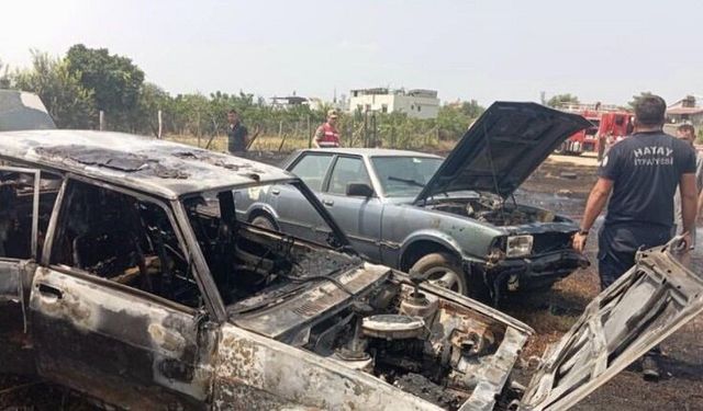 Dörtyol'da Korkutan Yangın: Araçlar Hurdaya Döndü!