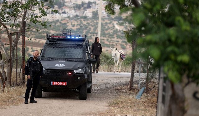 İsrail ordusuna Batı Şeria'daki İsraillilerle ilgili yetkilerini polise devretmek için hazırlık talimatı