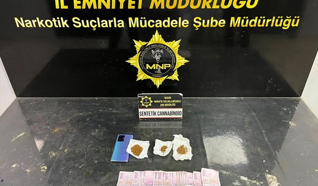 Mersin'de uyuşturucu ticareti yaptıkları iddiasıyla yakalanan 3 zanlı tutuklandı
