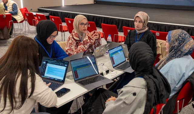 TÜRGEV'in yurt, burs ve eğitim destekleri için başvurular başladı