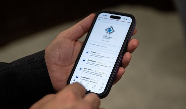 Türk Tarih Kurumu 'Ansiklopedik Türk Tarih Sözlüğü'nün mobil uygulamasını kullanıma açtı