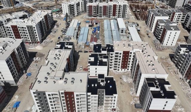 Elektrik Mahallesi’nde Evler Bitti, Depremzedelerin Bekleyişi Bitmedi!
