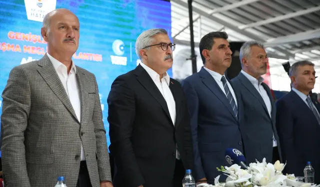 Onlar Koltuk Savaşı Verirken, AK Parti 2053 Hedeflerini Konuşuyor!