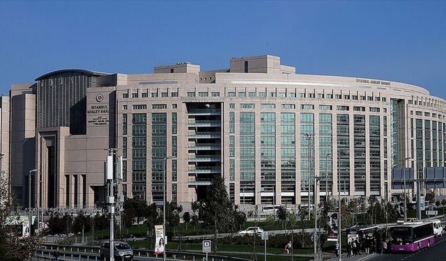 Ahbap Derneğine ilişkin suç örgütü soruşturmasında gözaltına alınan 45 şüpheli adliyede