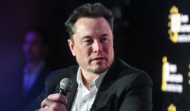 Elon Musk'tan 'yapay zekanın insanlığı yok edebileceği' iddialarına esprili yanıt