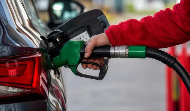 Hataylı Sürücüler Depoları Doldurun: Motorine 8,24 TL Zam Geliyor!