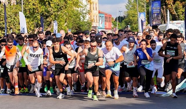 İstanbul'da Anadolu Sigorta Bir Adım Daha Koşusu yapıldı