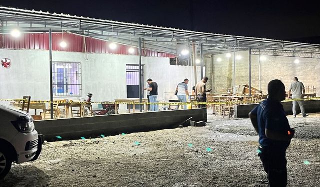Mersin'de silahla ateş açılan kahvehanedeki 1 kişi öldü, 4 kişi yaralandı