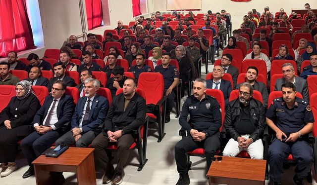 Akseki'de kamu personeline yönelik bağımlılıkla mücadele eğitimi düzenlendi