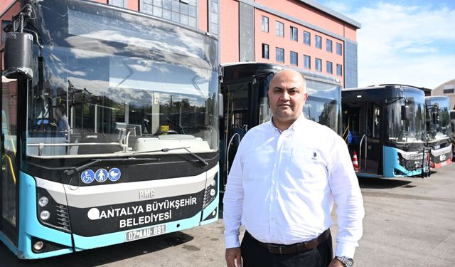 Antalya'da içerisine yağmur suyu alan özel halk otobüsünün işletmecisine cezai işlem