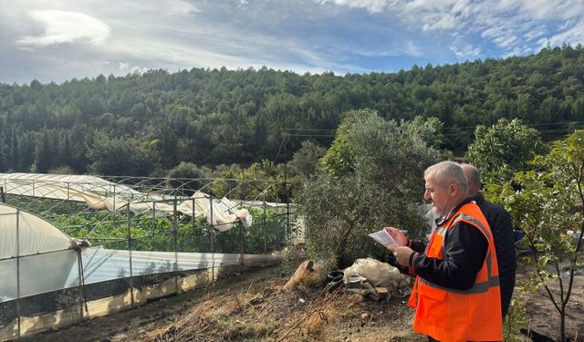 Antalya'da sağanağın ardından hasar tespiti yapılıyor