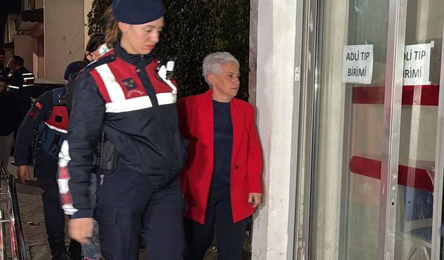 Çukurova Belediyesine yönelik operasyonda gözaltına alınan 49 kişi adliyeye sevk edildi