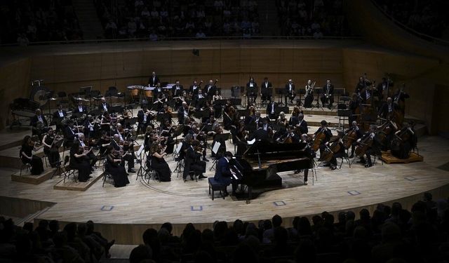 Cumhurbaşkanlığı Senfoni Orkestrası, kuruluşunun 200. yılına özel konserle yeni sezonu açtı