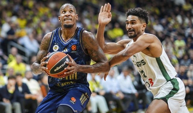 Fenerbahçe Tarfin konuk ettiği Zalgiris'i 99-80 yendi