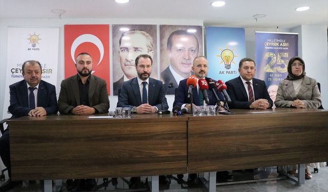 İçişleri Bakan Yardımcısı Turan AK Parti Isparta İl Başkanlığı ziyaretinde konuştu: