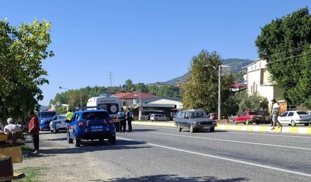Mersin'de otomobilin çarptığı yaya yaşamını yitirdi