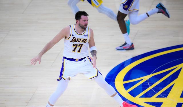 NBA'de Lakers, Luka Doncic'in 41 sayı attığı maçta sezonun ilk mağlubiyetini aldı