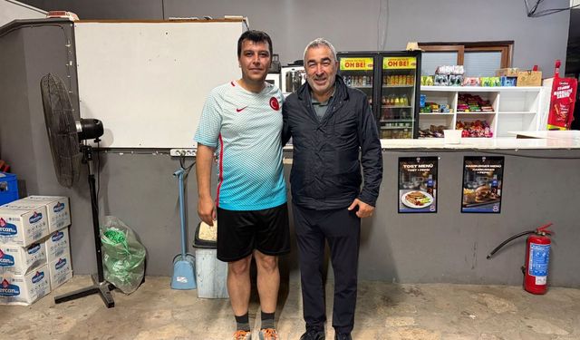 Hatay'da Samet Aybaba'dan Genç Futbolcuya Özel İlgi