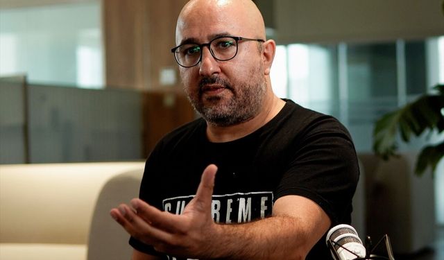 Sanatçı Kayra, rapin geçmişte toplumdan gördüğü ayrımcılığın artık kendi içinde yaşandığına dikkati çekti: