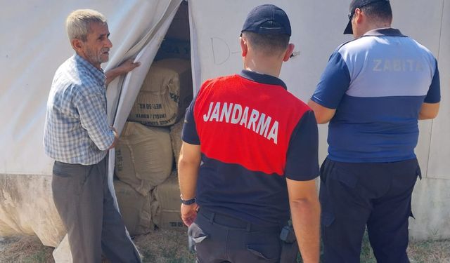 Yol Kenarındaki Konteyner Ve Çadırlar Kaldırılıyor