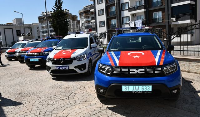 Payas’ta Emniyet Güçlerine Araç Yardımı