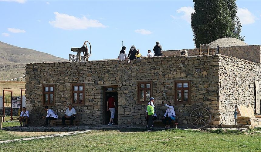 Bayburt'un uluslararası ödüllü müzeleri kentin nüfusundan çok ziyaretçiyi ağırladı