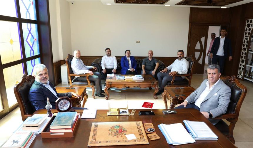 Öntürk’ten Altan’a ziyaret: “Payas halkının her zaman yanındayız”