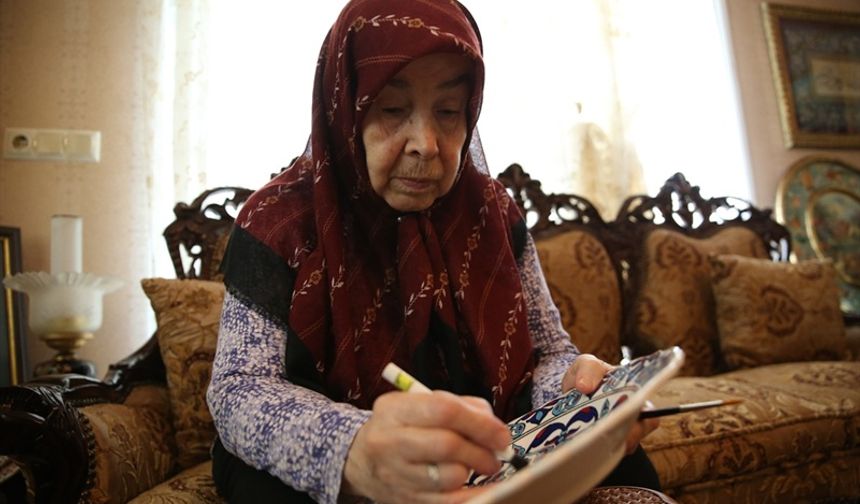 Hataylı Bedia Aksoy Evini sanat galerisine dönüştürdü