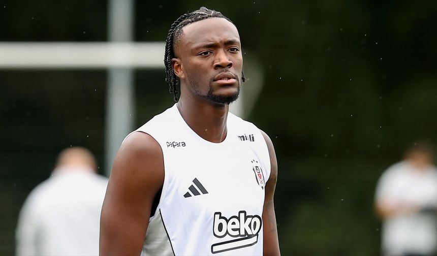 Beşiktaş'ta yeni transfer Tammy Abraham, takımla ilk idmanına çıktı