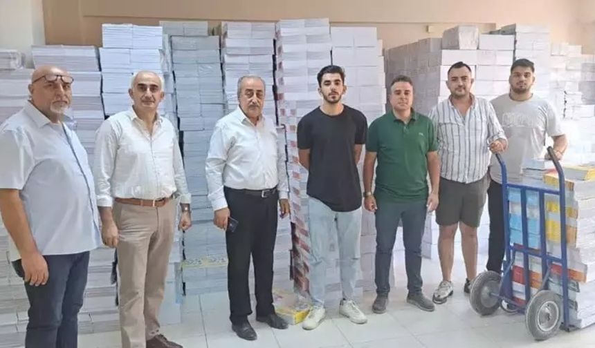 Hatay’da Ücretsiz Kitap Dağıtımı Başladı