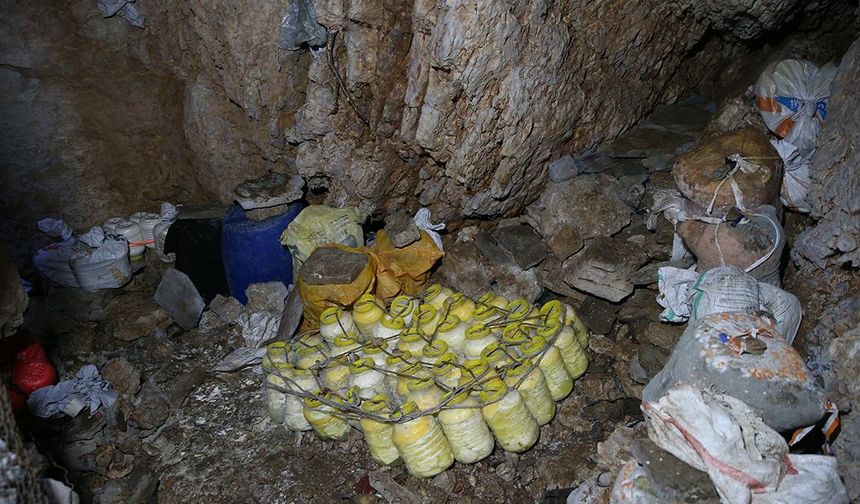 Adıyamanlı köylüler kışlık yiyeceklerini geleneksel yöntemle mağarada saklıyor