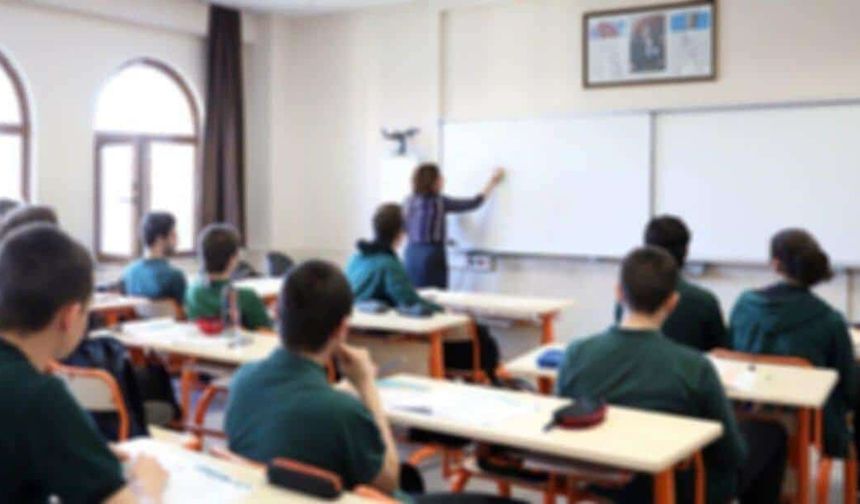 Okul Devamsızlığı Yapan Öğrencilerin Velilerine Ceza!