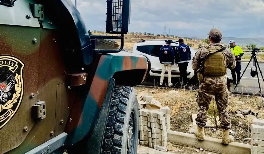 Hatay’da Geniş Çaplı Denetim ! Yüzlerce Kişi Yakalandı