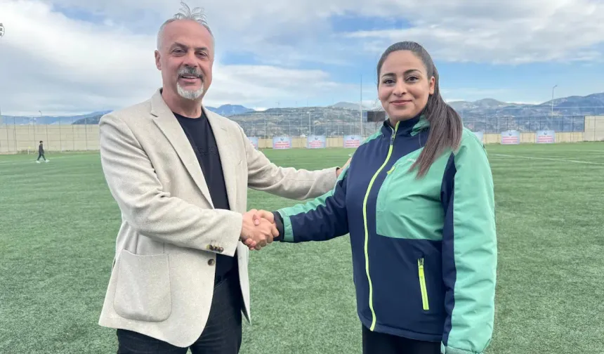 Bir İlki Başaran Samandağspor’da Kadın Antrenör Dönemi!